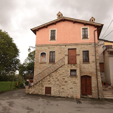Готель La Casa Di Ercole Беванья Екстер'єр фото